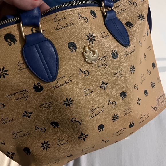 Gloria Vanderbilt Bags Gloria Vanderbilt Satchel Poshmark